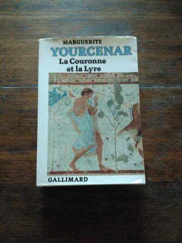 Couronne lyre - la, et