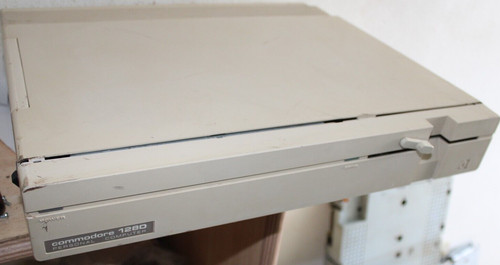 Commodore 128 power - commodore,