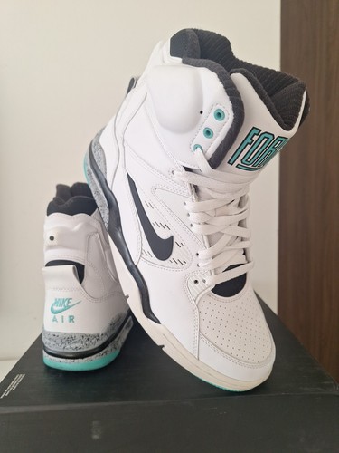Nike air command force us9 - command,