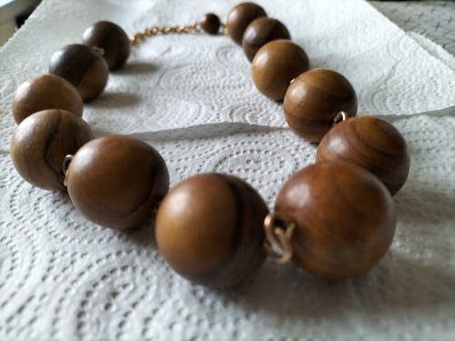 Collier grosse perle bois - grosse, en