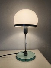 Lampe de table vintage modèle