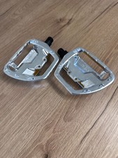 Pièces de vélo rétro neuves