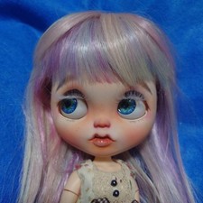 Poupée ICY personnalisée B-1