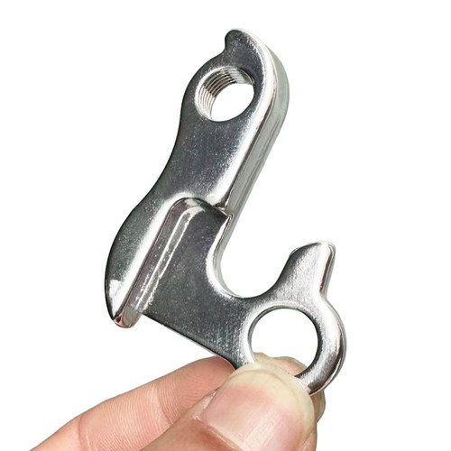 Cintre dérailleur arrière