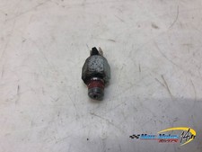 CONTACTEUR DE FREIN ARRIERE