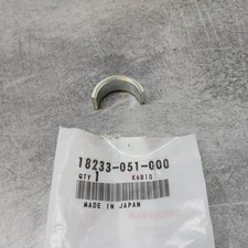 Demi lune pot échappement HONDA C50 Z50 18233-051-000
