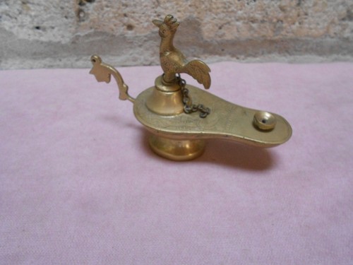 Ancienne lampe huile en - ancienne, à