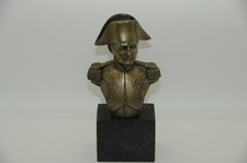 Les étains du prince buste