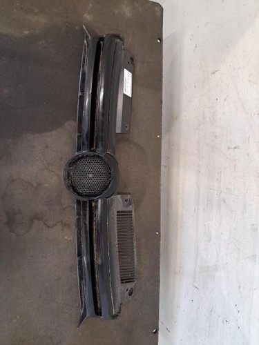 Calandre volkswagen golf - volkswagen,