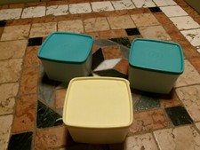 3 BOITES TUPPERWARE    800 ML