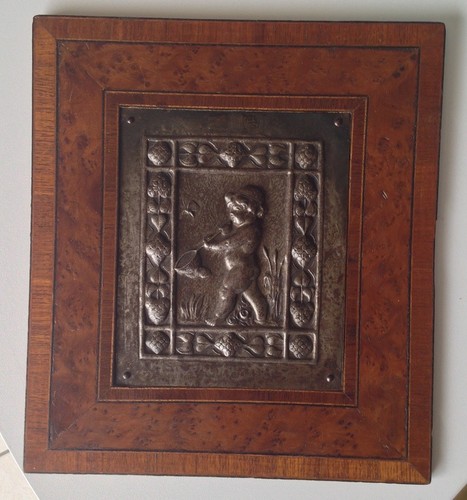 Curieux cadre une plaque fine