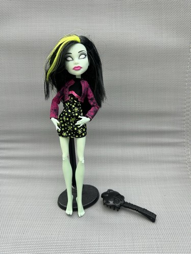 Monster high poupée chw73 - monster,