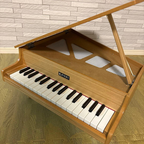 Kawai mini grand - grand, piano