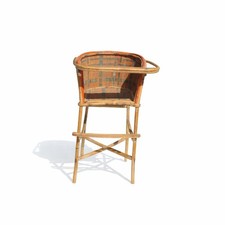 Ancienne chaise haute pour