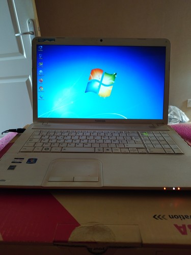 Ordinateur portable pouces - 17,