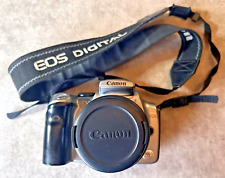 CANON EOS 300D DIGITAL ZOOM LENS CAMERA - WITH BATTERIES, CARD READER & CHARGER