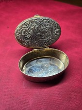 Ancien pilulier ovale métal