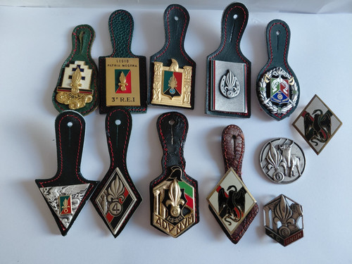 Lot insignes la légion - lot,