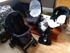 Trois en un Poucette qui