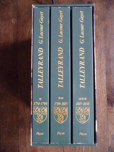 Livres sous coffret - livres,