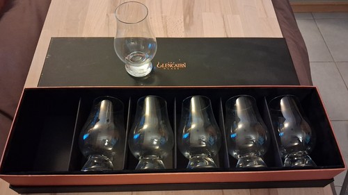 Verres whisky the - à,