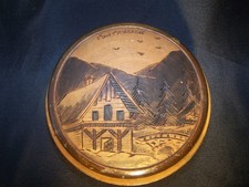 boite bois sculté chalet