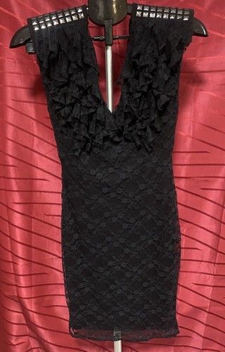 Robe noire marque tfnc - noire,