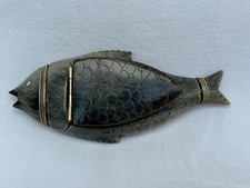 Fine Antique Rams Horn Hand Crafted Fish Form Snuff Box