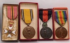 Lot médailles Belgique guerre