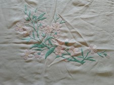 Nappe ancienne en métis rose