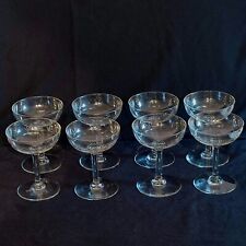 SERIE DE 8 ANCIENNES COUPES A CHAMPAGNE EN CRISTAL VAL SAINT LAMBERT 