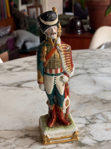 Scheibe alsbach statuette - scheibe-alsbach,