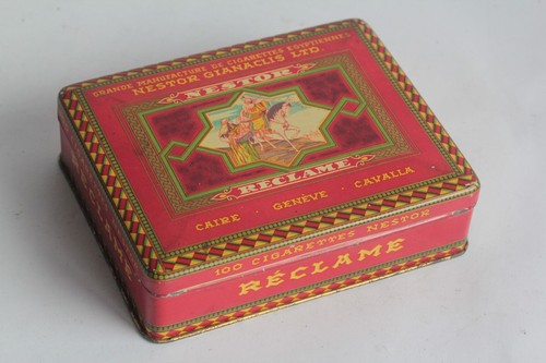 Boîte cigarettes tôle - à,