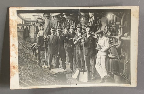 Carte photo ouvriers charbon - photo,