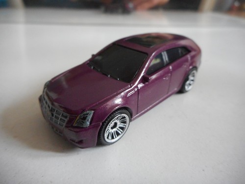 Matchbox cadillac cts wagon - cadillac,