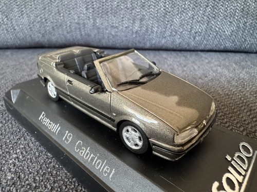 Renault cabriolet voiture - 19,
