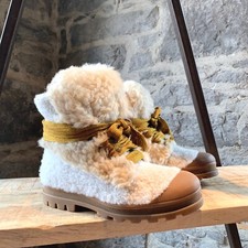 Chloé Cream Parker Shearling Fur Lace-up Boots - Size 36 IT 