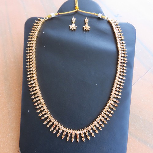 Lot parure bijoux femme - lot,