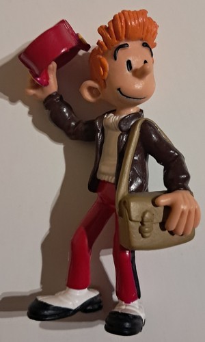 Tome janry 1 figurine - &,