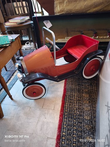 Voiture pedale tole - pedale, en
