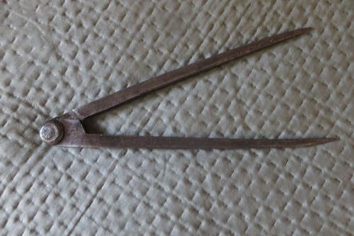 Ancien compas acier pointe - ancien,