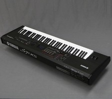 YAMAHA S70 XS 76-key Synthesizer with MOTIF XS Engine 100MB Piano Sounds