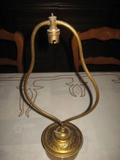 ancienne monture de lampe