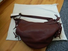 Grand sac à main en cuir