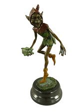 SCULPTURE D'UN GOBELIN AVEC DES ESCARGOTS SUR UNE FEUILLE EN BRONZE D'APRES JUNO