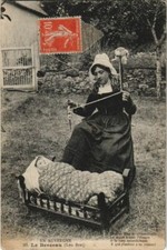 Old postcard Le Berceau FRANCE (1054977)