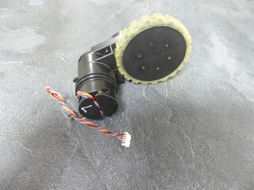 Roue gauche pour aspirateur