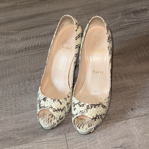 Christian louboutin beige - christian,