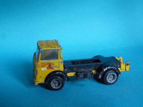 Epave voiture dinky - epave, de
