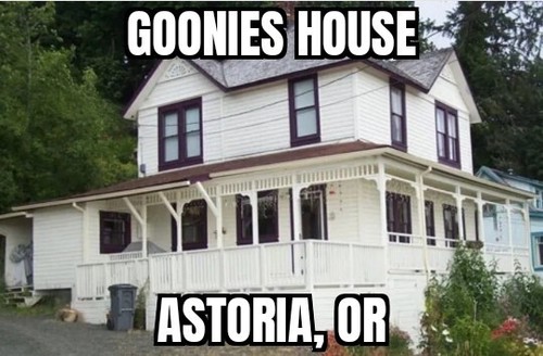 Small original goonies house - small,